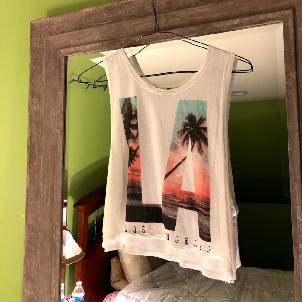 Cropped Muscle Tee Graphic T-shirt